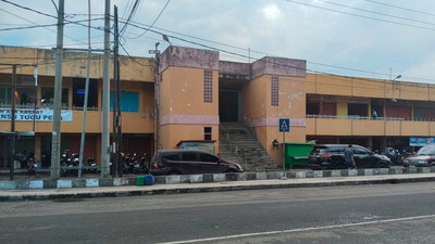 Aroma Pungli Merebak di Pasar Shopping Metro, Pedagang Baru Dibebani Jutaan Rupiah