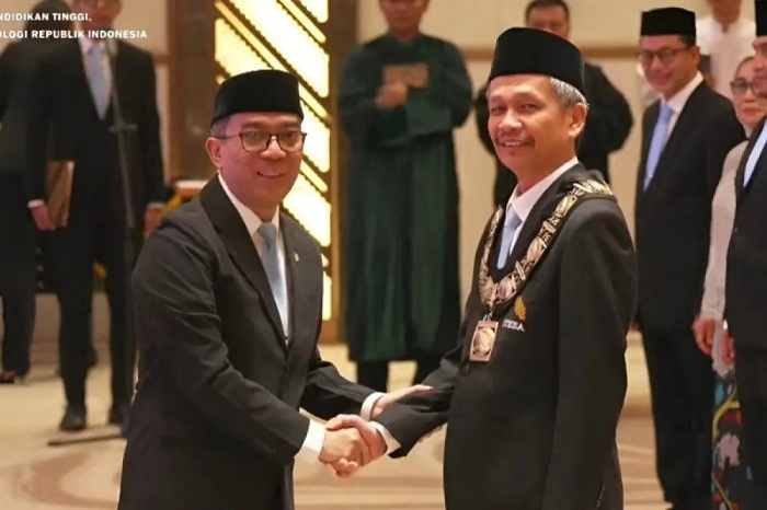 Prof. Elfahmi Dilantik sebagai Rektor Itera 2026-2030