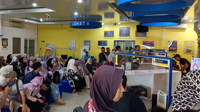 Antrean Kacau.! Wajib Pajak di KPP Pratama Kotabumi Bersitegang