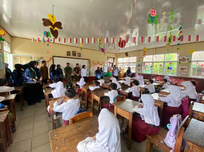 Pesawaran Luncurkan Program MBG Perdana