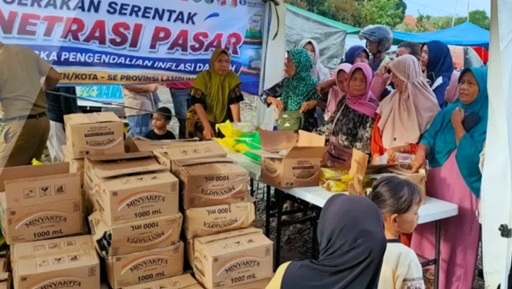 Pemkab Waykanan Kembali Hadirkan Pangan Murah, Warga Umpusemenguk Antusias