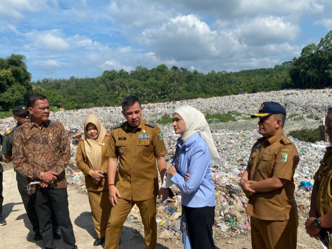 Kampanyekan Lingkungan Hidup, Anggota DPR RI Tinjau TPA Tamansari