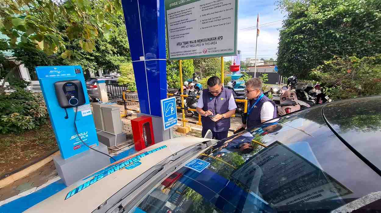 64 SPKLU Siaga di Lampung, PLN Pastikan Mudik Nataru Ramah Kendaraan Listrik