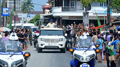 Sejarah Terukir: Presiden RI Pertama Kali Kunjungi Pesisir Barat, Harapan Baru Menggema