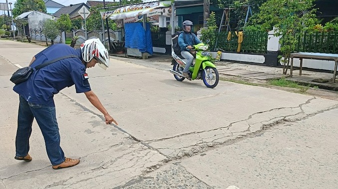 Bangun Jalan dengan Dana Miliaran, Hasilnya Justru Menuai Keluhan