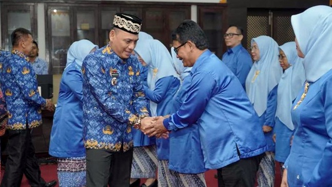 Walikota Metro Kukuhkan Pengurus Dekranasda Masa Bakti 2025–2030