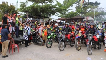 Ribuan Rider Adu Ketangguhan Di Jalur Ekstrem Lampung Barat