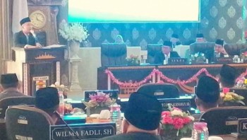 Dua Calon Pendamping Ayu Adu Visi Misi
